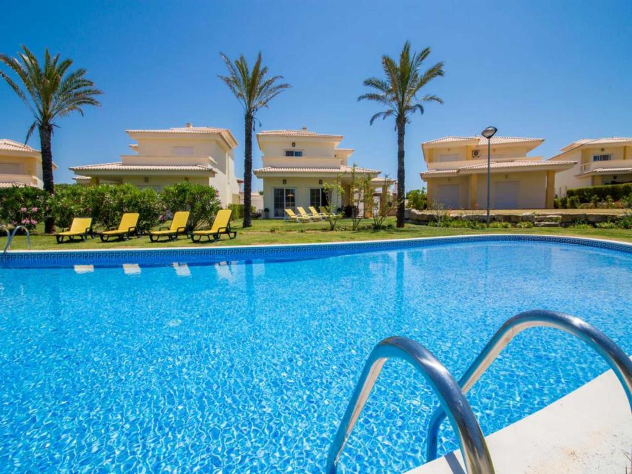 لاغوس D02 - Heaven Golf Villa المظهر الخارجي الصورة